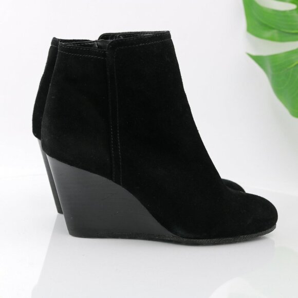 Vince Camuto Womens Zandra Boot Size 8 Black Suede Bootie Wedge Heel Elegant - Picture 4 of 12